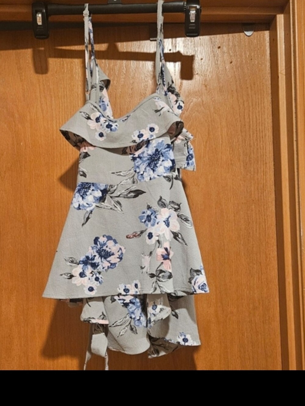 Monteau California Floral Ruffle Tank Top